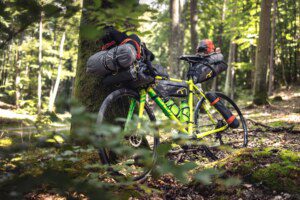 Bikepacking: Tu equipaje de acampada sobre ruedas